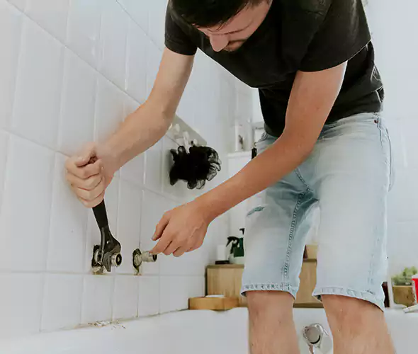 Affordable Bathtub Faucet Replacement in Copiague: Choose Experienced Local Technicians