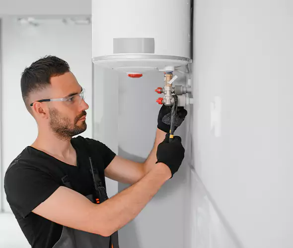 Expert Plumber for Water Heater Expansion Tank Installation in Copiague, NY